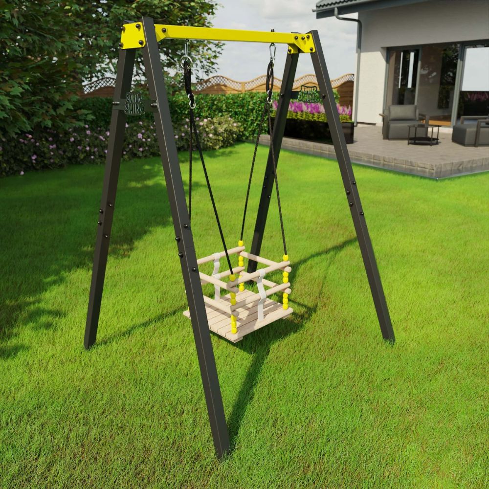 Portique de balançoire avec balançoire en treillis sur gazon